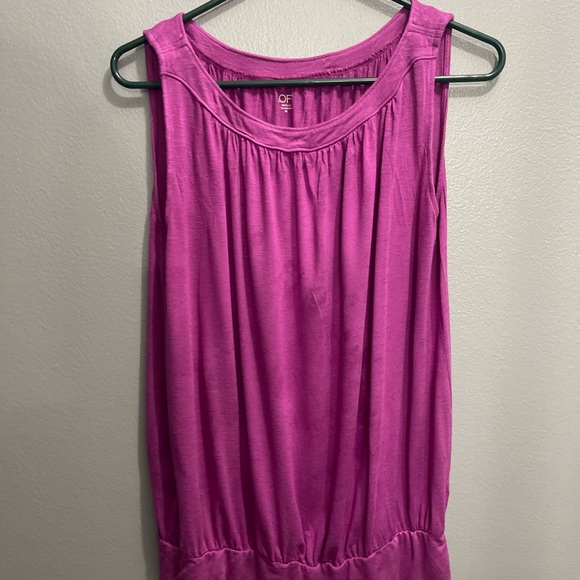 Loft Tank pink banded bottom, scoop neck tank top - Picture 3 of 10